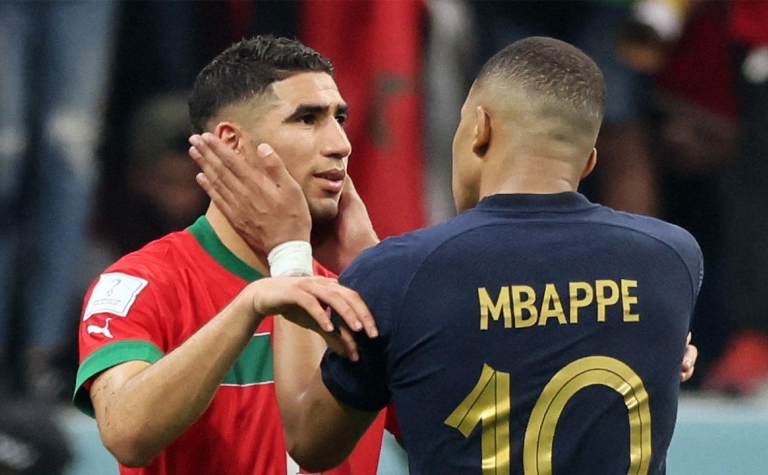 Achraf Hakimi hoàn toàn suy sụp, Mbappe quyết bảo vệ bạn thân trước cáo buộc hiếp dâm