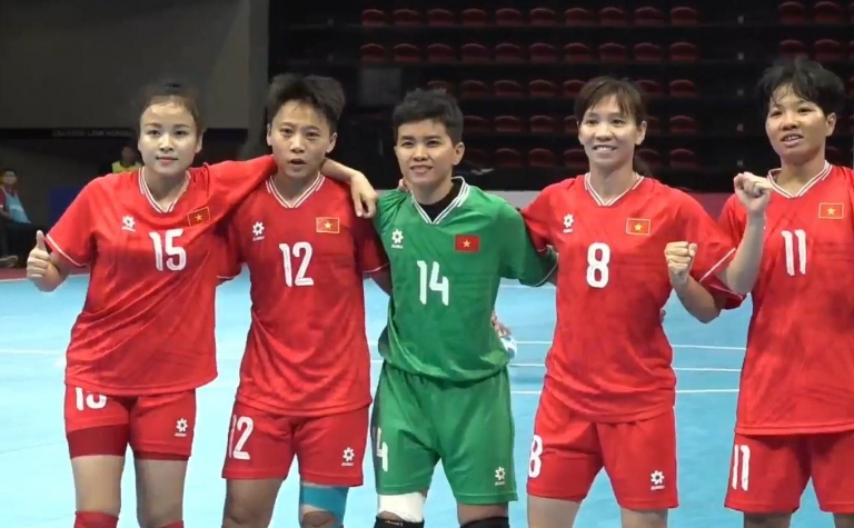 Trực tiếp futsal nữ Việt Nam 1-0 Philippines: Dồn ép đối thủ