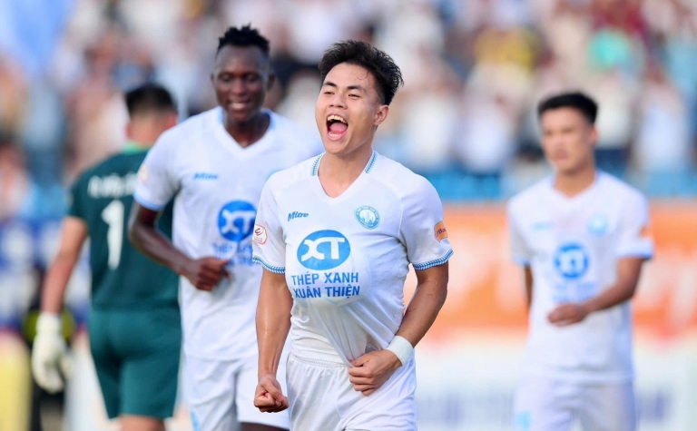 Nam Định chính thức vô địch V-League
