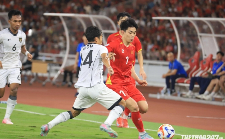 TRỰC TIẾP U23 Việt Nam 1-0 U23 Indonesia: Phòng ngự phản công