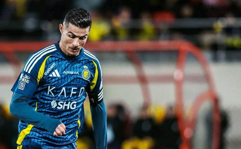 Ronaldo bất lực, Al Nassr thua đau đớn