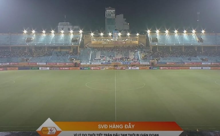 Trực tiếp CAHN 0-0 Thanh Hóa: Tạm hoãn trận đấu