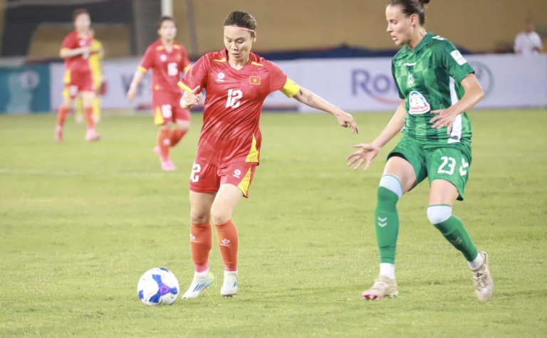 Trực tiếp ĐT nữ Việt Nam 0-1 Werder Bremen: Áp đảo