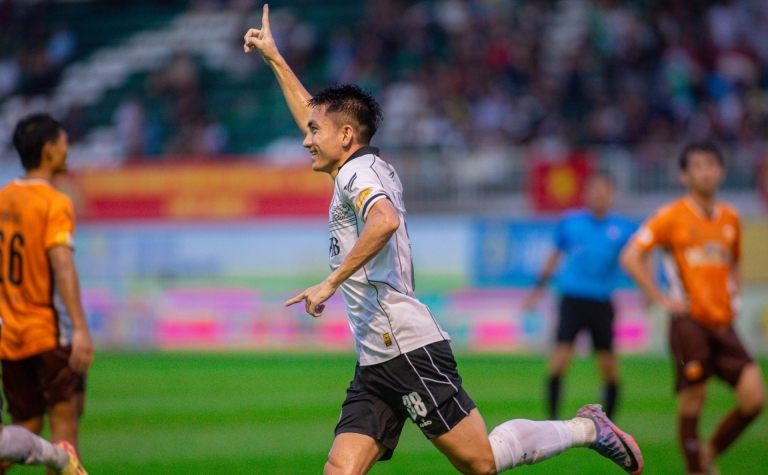 Trực tiếp HAGL 0-1 Đà Nẵng: Bất ngờ xảy ra