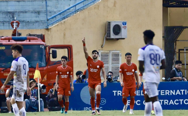 Trực tiếp Hà Nội FC 0-1 Thể Công Viettel: Tấn công tìm bàn