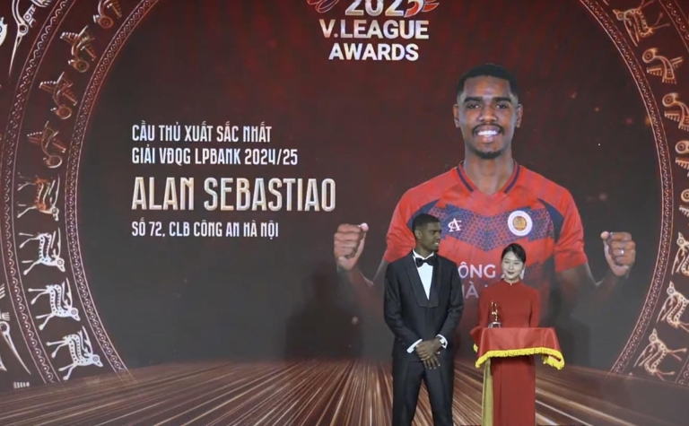 Trực tiếp Lễ trao giải V.League Awards 2025: Alan nhận giải cầu thủ xuất sắc nhất