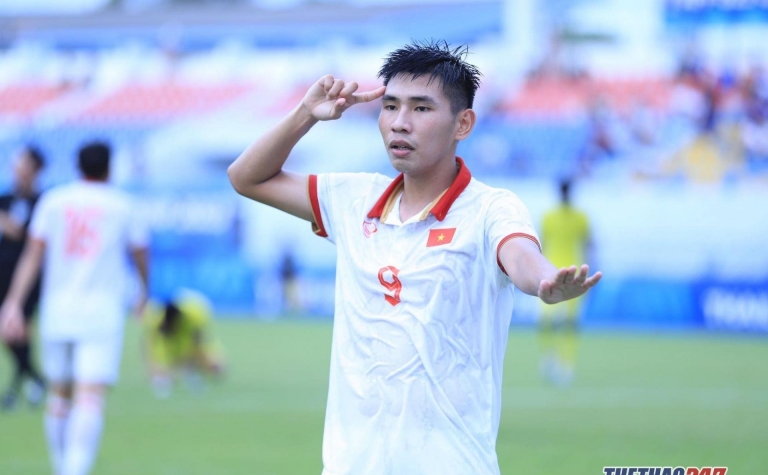 HLV châu Âu chiêu mộ tiền đạo Việt Nam vô địch U23 Đông Nam Á