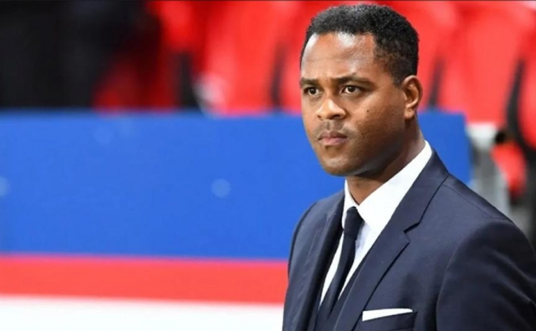 CĐV Indonesia đòi sa thải HLV Kluivert sau thảm bại trước Australia