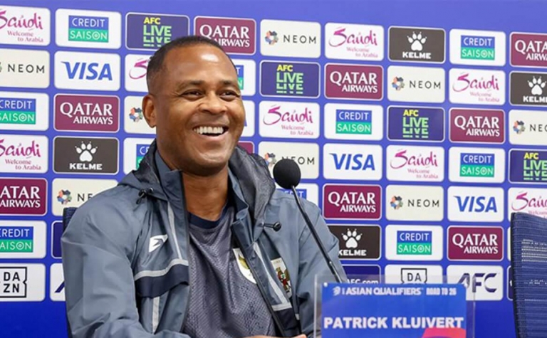 HLV Kluivert: 'Indonesia tự tin thắng Nhật Bản'