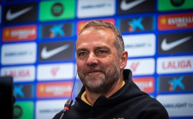 Hansi Flick nói gì khi Barca vô địch La Liga 2024/25?