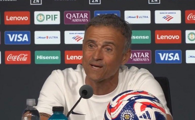 Luis Enrique cảnh báo PSG: 'Không được lơ là trước Messi'
