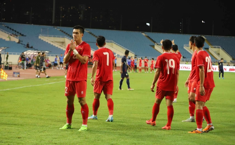 Trực tiếp bóng đá Việt Nam 1-0 Thái Lan: Tiến Linh nổ súng