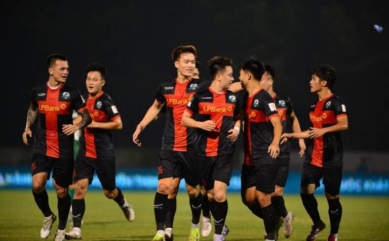 Vô địch sớm, đội của Hoàng Đức thăng hạng V-league