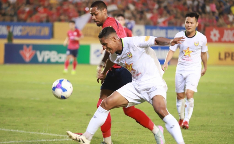 Trực tiếp CAHN 0-0 Hà Tĩnh: Chủ nhà ép sân