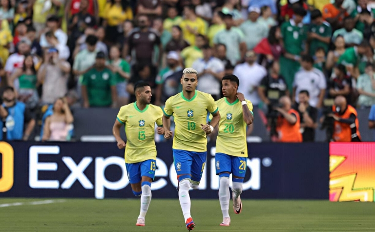 Trực tiếp Brazil 1-0 Mexico: Giờ nghỉ giải lao