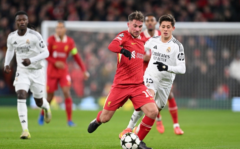 Trực tiếp Liverpool 0-0 Real Madrid: Đôi công hấp dẫn