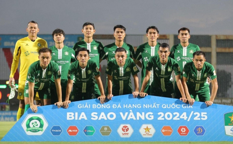 Đội của Công Phượng tiến sát trận play-off thăng hạng V-League