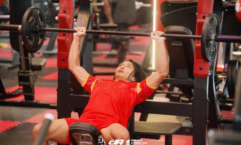 Thêm 1 tiền vệ Việt kiều Pháp về Việt Nam thi đấu