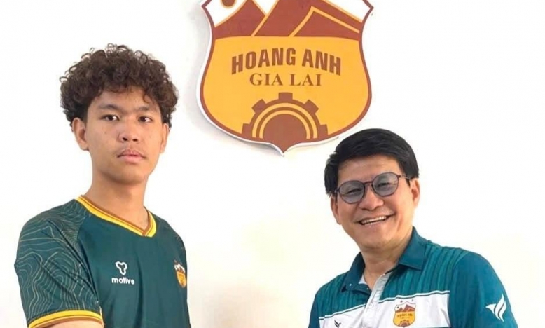 Rộ tin cầu thủ Việt kiều Thái Lan cập bến đại gia V-League