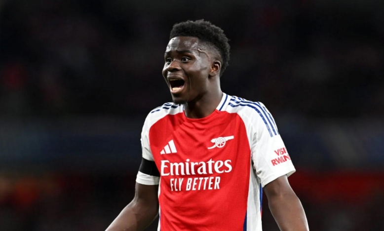 Arsenal phải bán rẻ Saka vì luật mới FIFA?