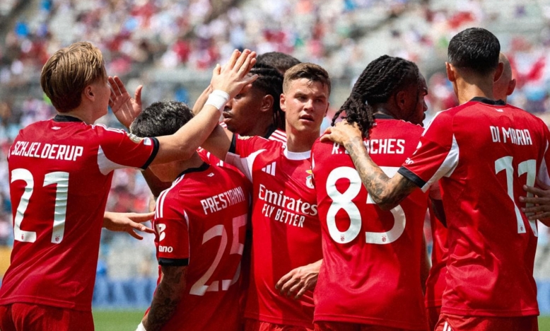 Benfica quật ngã Bayern, giành ngôi đầu bảng C Club World Cup