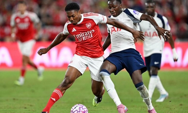 Pape Sarr lập siêu phẩm, Tottenham hạ gục Arsenal đầy bất ngờ