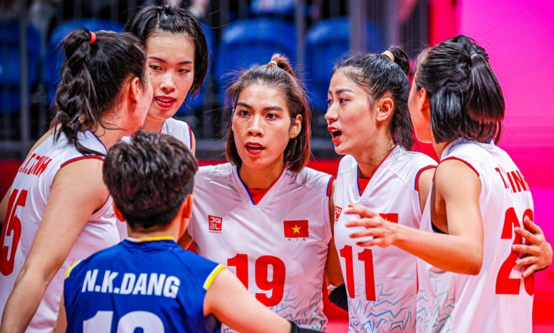 Trực tiếp bóng chuyền nữ Việt Nam 1-0 Hồng Kông: Nhập cuộc tưng bừng