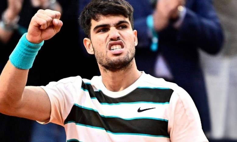 Alcaraz bảo vệ thành công ngôi vô địch ở trận chung kết dài nhất lịch sử Roland Garros