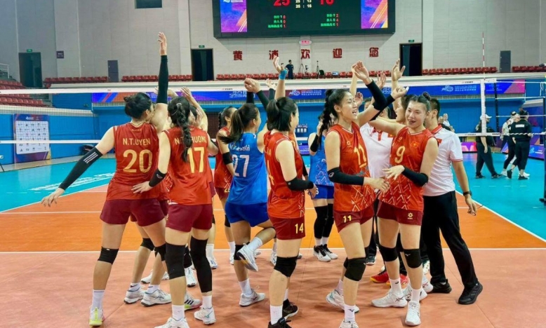 Trực tiếp bóng chuyền nữ Việt Nam 0-1 U21 Hà Lan: Khởi đầu khó khăn