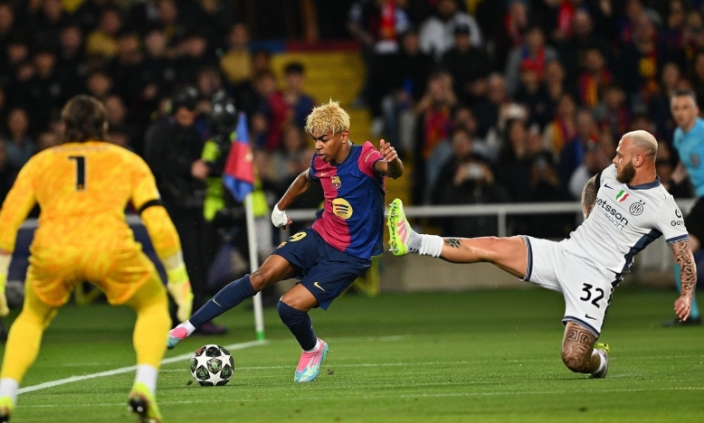 Barca cùng Inter rượt đuổi nghẹt thở trong trận cầu 6 bàn