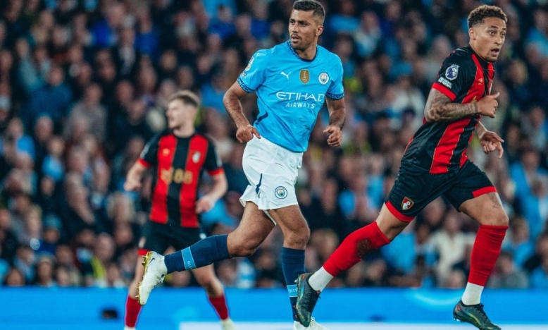 Man City thắng Bournemouth trong trận cầu 2 thẻ đỏ
