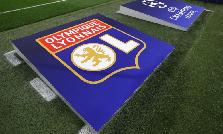 Lyon: Từ ông kẹ châu Âu đến vực sâu tại Ligue 2