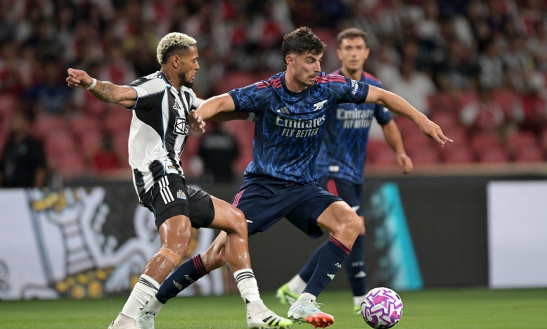 Trực tiếp Arsenal 2-2 Newcastle: Ngang tài cân sức