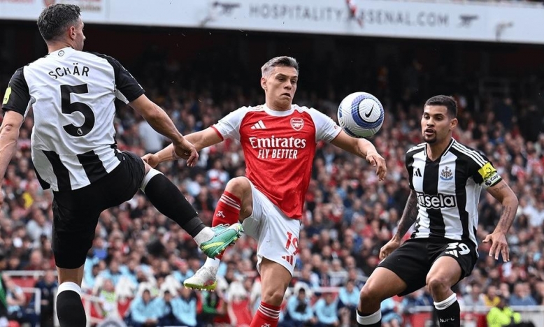 Trực tiếp Arsenal 2-2 Newcastle: Lật ngược tình thế
