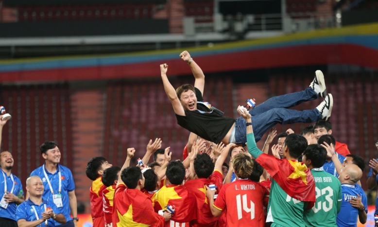 Báo Hàn Quốc thốt lên 1 điều khi U22 Việt Nam lên ngôi SEA Games