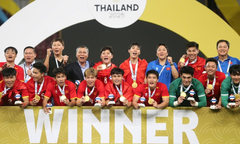 CĐV Thái Lan phản ứng phát cuồng với 1 cầu thủ U22 Việt Nam