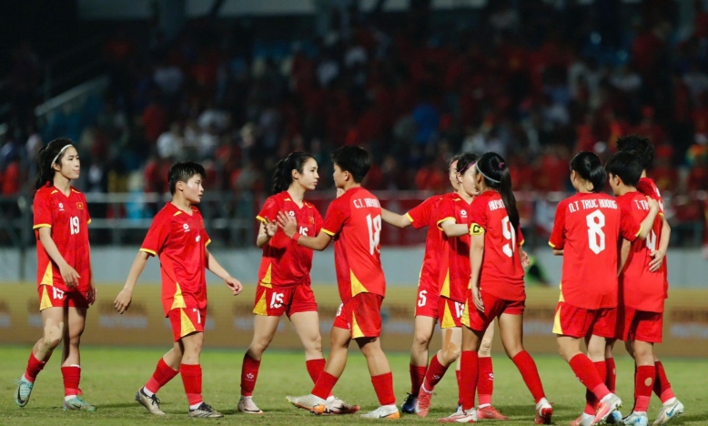 Truyền thông Thái Lan 'gục ngã' trước một cầu thủ ĐT Việt Nam