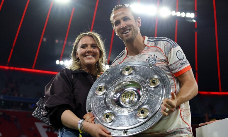 Harry Kane xúc động chia sẻ sau khi có danh hiệu đầu tiên