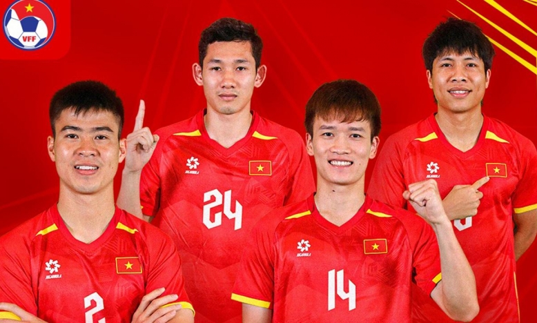 HLV Kim Sang Sik chốt 26 cầu thủ đấu Man Utd