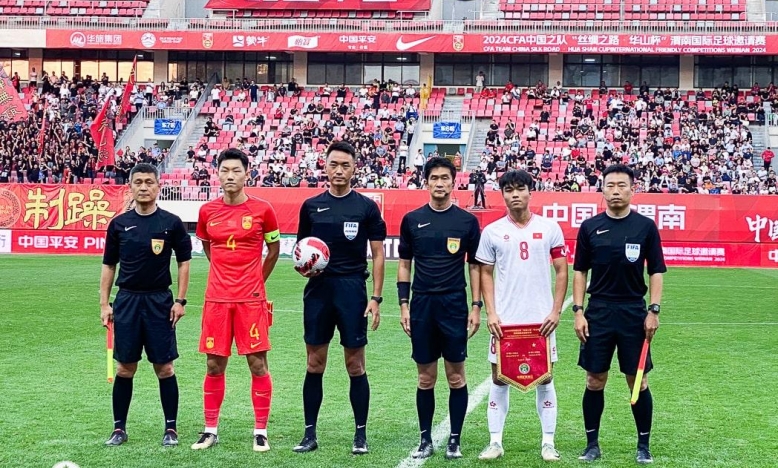 Thế trận cống hiến, U19 Việt Nam thua sít sao Trung Quốc
