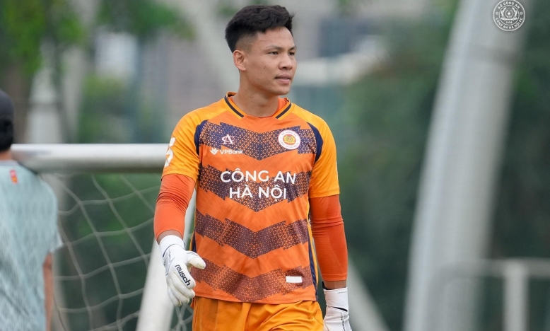 Cầu thủ hiếm hoi được Filip Nguyễn khen rời CAHN