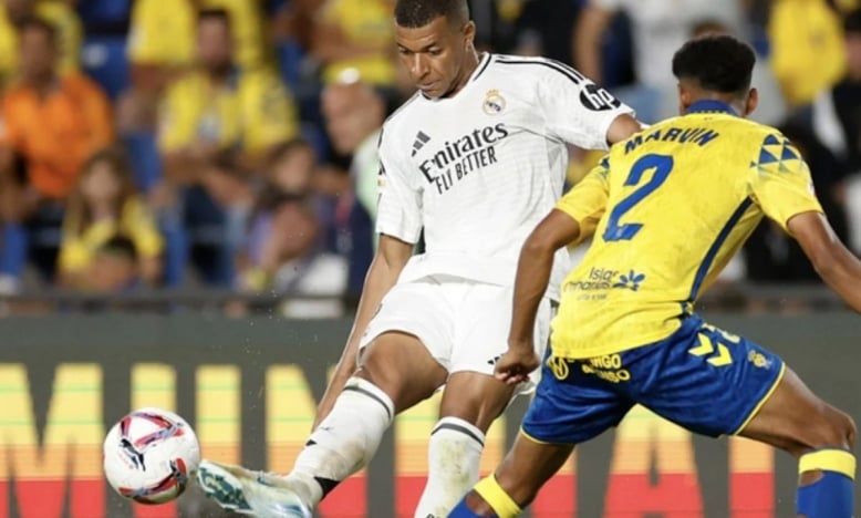 Mbappe im tiếng, Real Madrid vẫn thắng dễ Villarreal