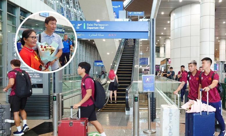 ĐT Việt Nam nhận 'doping tinh thần' tại Malaysia