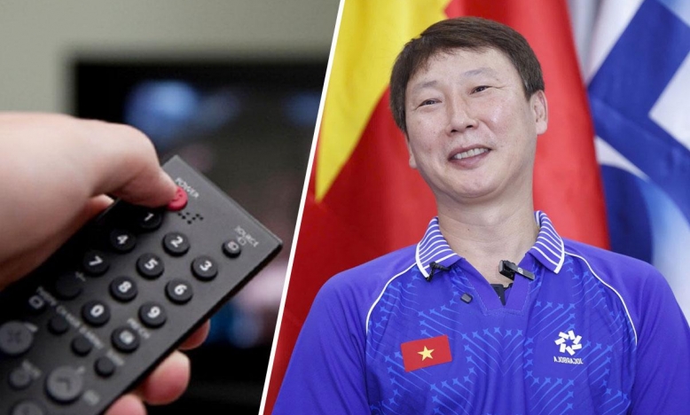 Gia đình HLV Kim Sang-sik tắt tivi khi Việt Nam bị dẫn 0-2