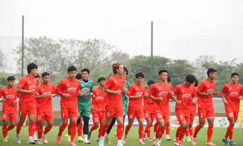 HLV Kim Sang Sik chính thức loại 8 cầu thủ U23 Việt Nam
