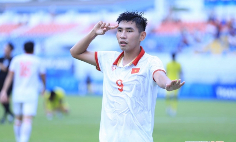 HLV châu Âu chiêu mộ tiền đạo Việt Nam vô địch U23 Đông Nam Á