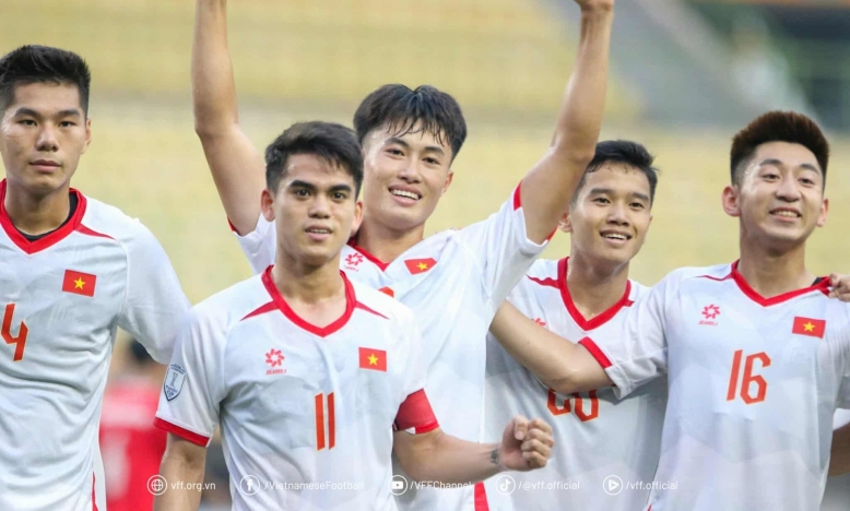 Thắng đậm U23 Lào, U23 Việt Nam sáng cửa vào bán kết