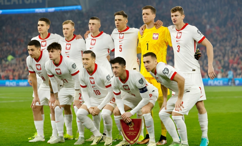 ĐT Ba Lan công bố danh sách dự EURO 2024: Điệu nhảy cuối của Lewandowski