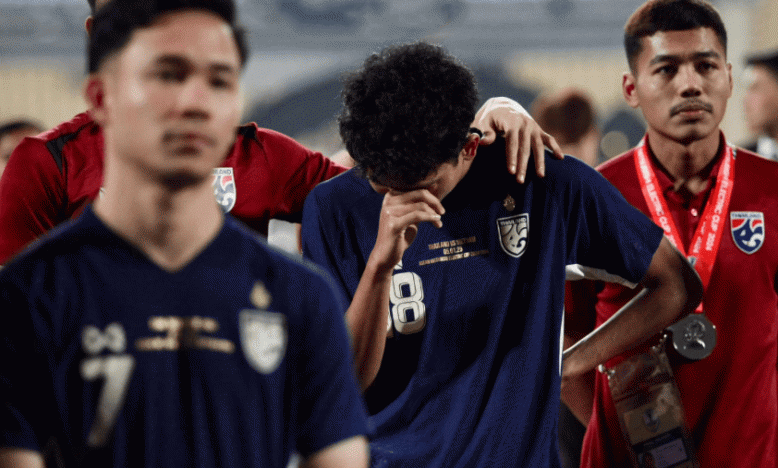 Tuyển Thái Lan bị đối thủ gây khó dễ vòng loại Asian Cup