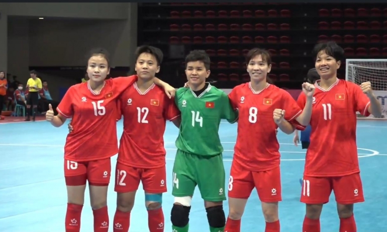 Trực tiếp futsal nữ Việt Nam 0-1Thái Lan: Mở tỉ số